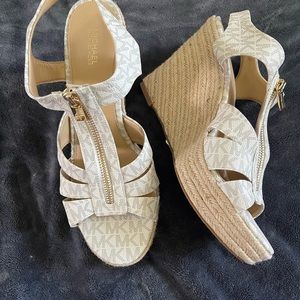 NWOT Michael Kors Classic White Logo Print Wedge Sandals